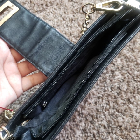 Black handbag - Picture 3 of 8